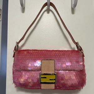 ❗️SOLD❗️Fendi Baguette Pink Sequin beaded python snakeskin leather Vintage 🩷